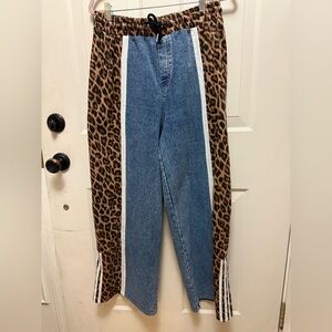 Special A jeans with leopard and stripes Large